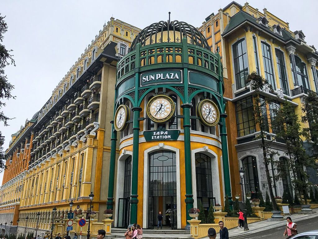 Exterior view of Sun Plaza the Sapa station