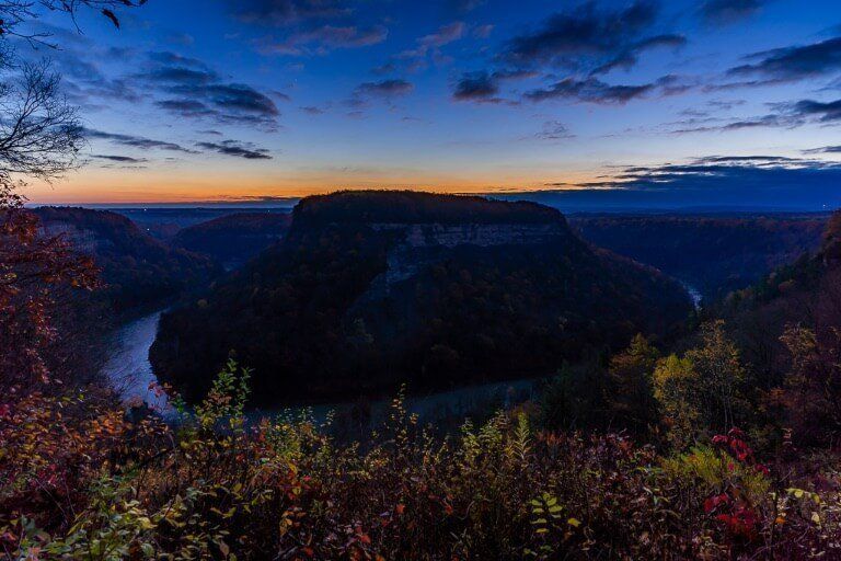 Sunrise photography spot at great bend overlook letchworth state park new york