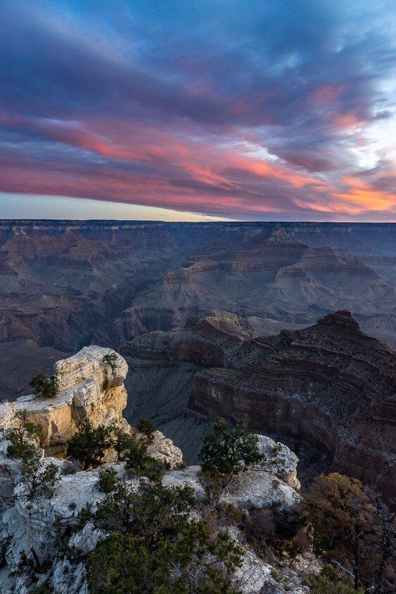 Sunrise at the Grand Canyon in Arizona, amazing pictures of america national parks