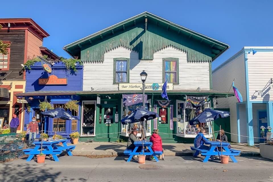 Downtown Bar Harbor shops and restaurants popular place for where to stay in acadia national park maine