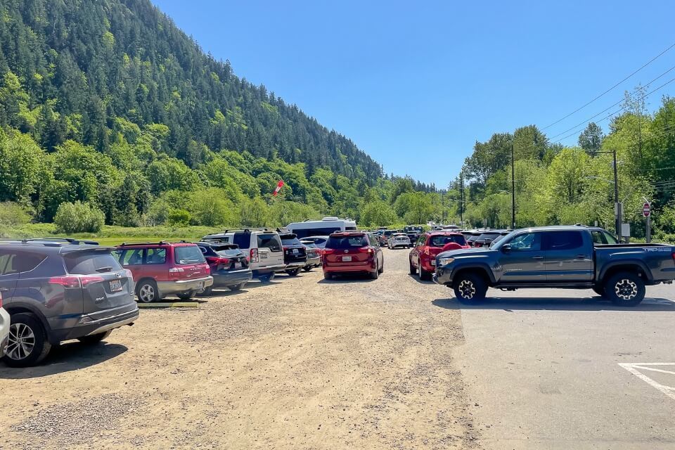 Main parking lot for chirico trail hike near seattle washington