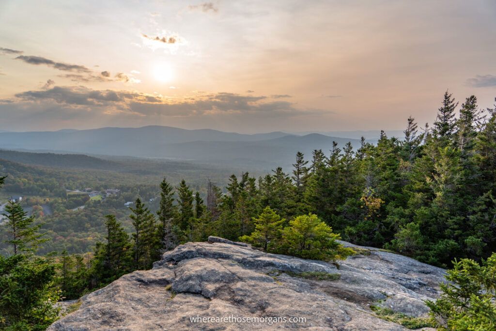 Artists Bluff Trail NH: Short Hike To Stunning Views